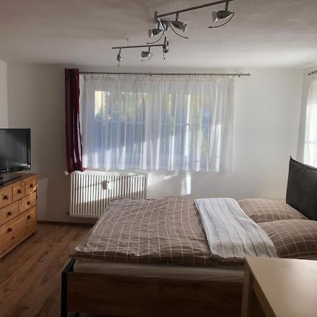 Guest Appartements Mit 2 Getrennten Schlafzimmern Fuer 4 Personen 24H Check In 알렌 외부 사진