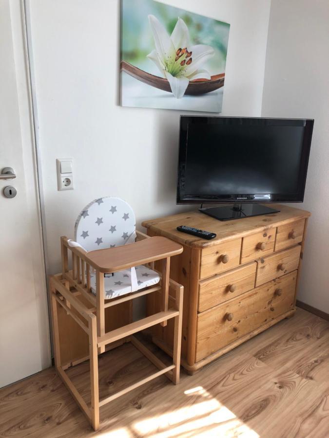 Guest Appartements Mit 2 Getrennten Schlafzimmern Fuer 4 Personen 24H Check In 알렌 외부 사진