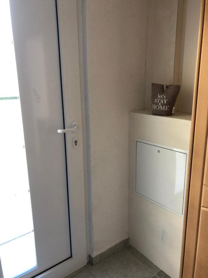Guest Appartements Mit 2 Getrennten Schlafzimmern Fuer 4 Personen 24H Check In 알렌 외부 사진