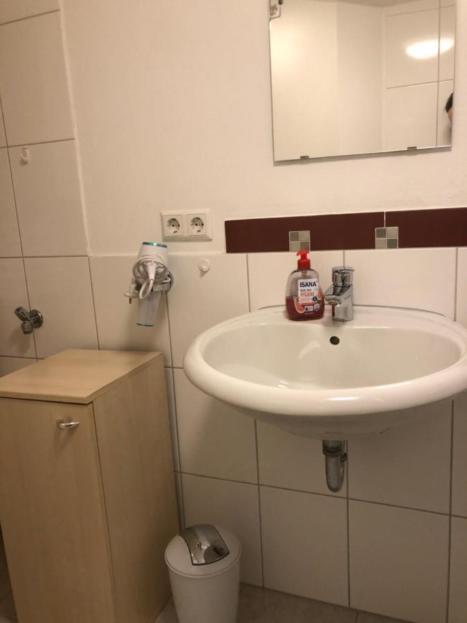 Guest Appartements Mit 2 Getrennten Schlafzimmern Fuer 4 Personen 24H Check In 알렌 외부 사진