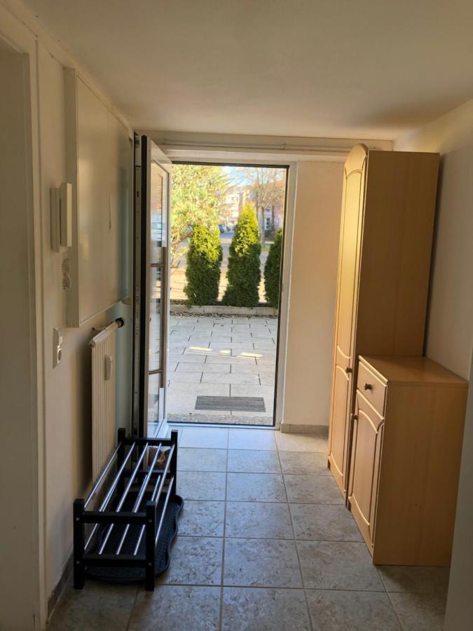 Guest Appartements Mit 2 Getrennten Schlafzimmern Fuer 4 Personen 24H Check In 알렌 외부 사진