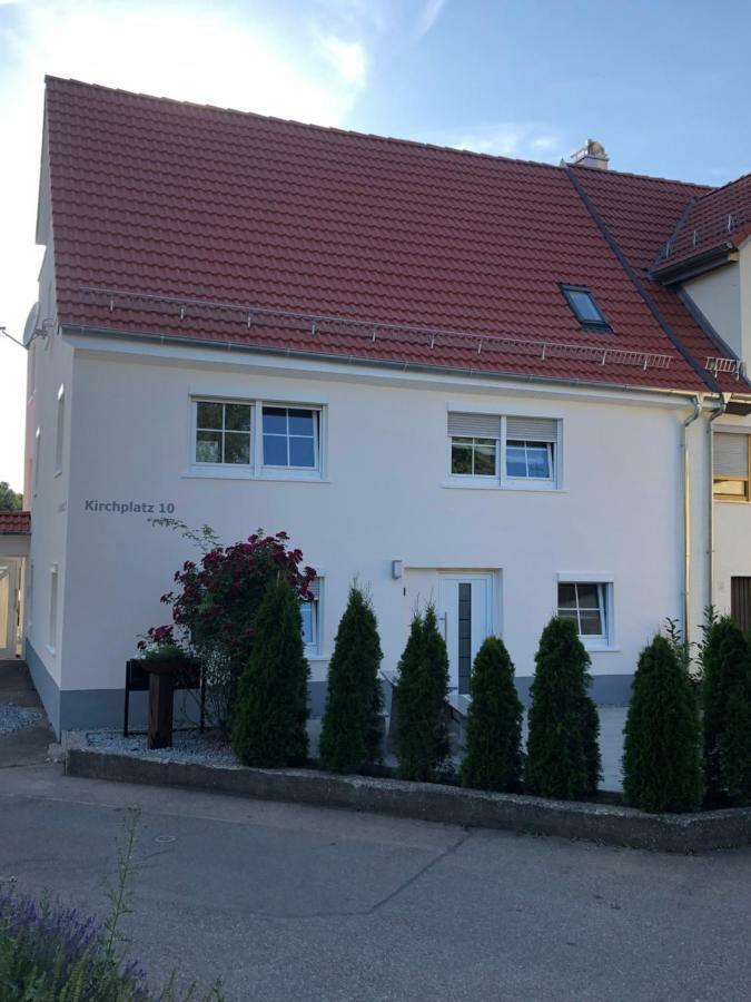 Guest Appartements Mit 2 Getrennten Schlafzimmern Fuer 4 Personen 24H Check In 알렌 외부 사진